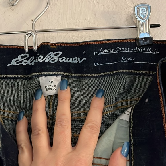 Eddie Bauer Slightly Curvy High Rise Skinny Jeans, Size 12, Dark Blue Denim - Picture 7 of 9